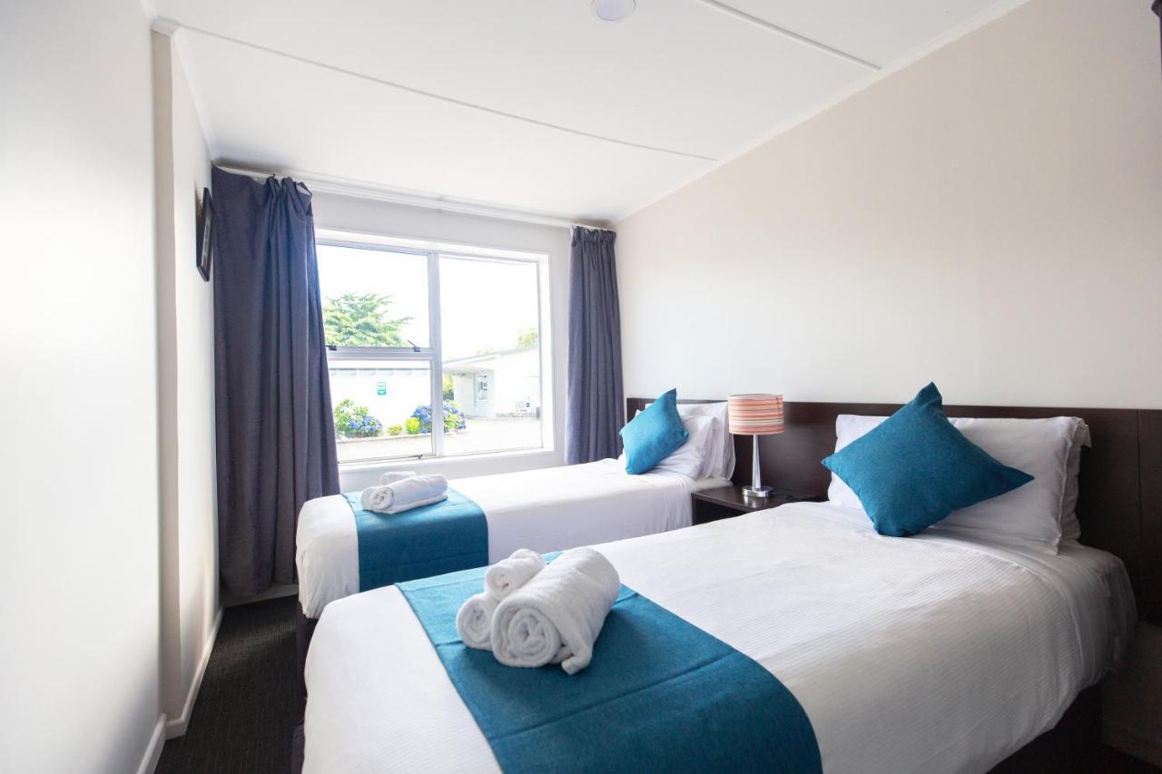 Lake Breeze Motel Taupo Exterior photo