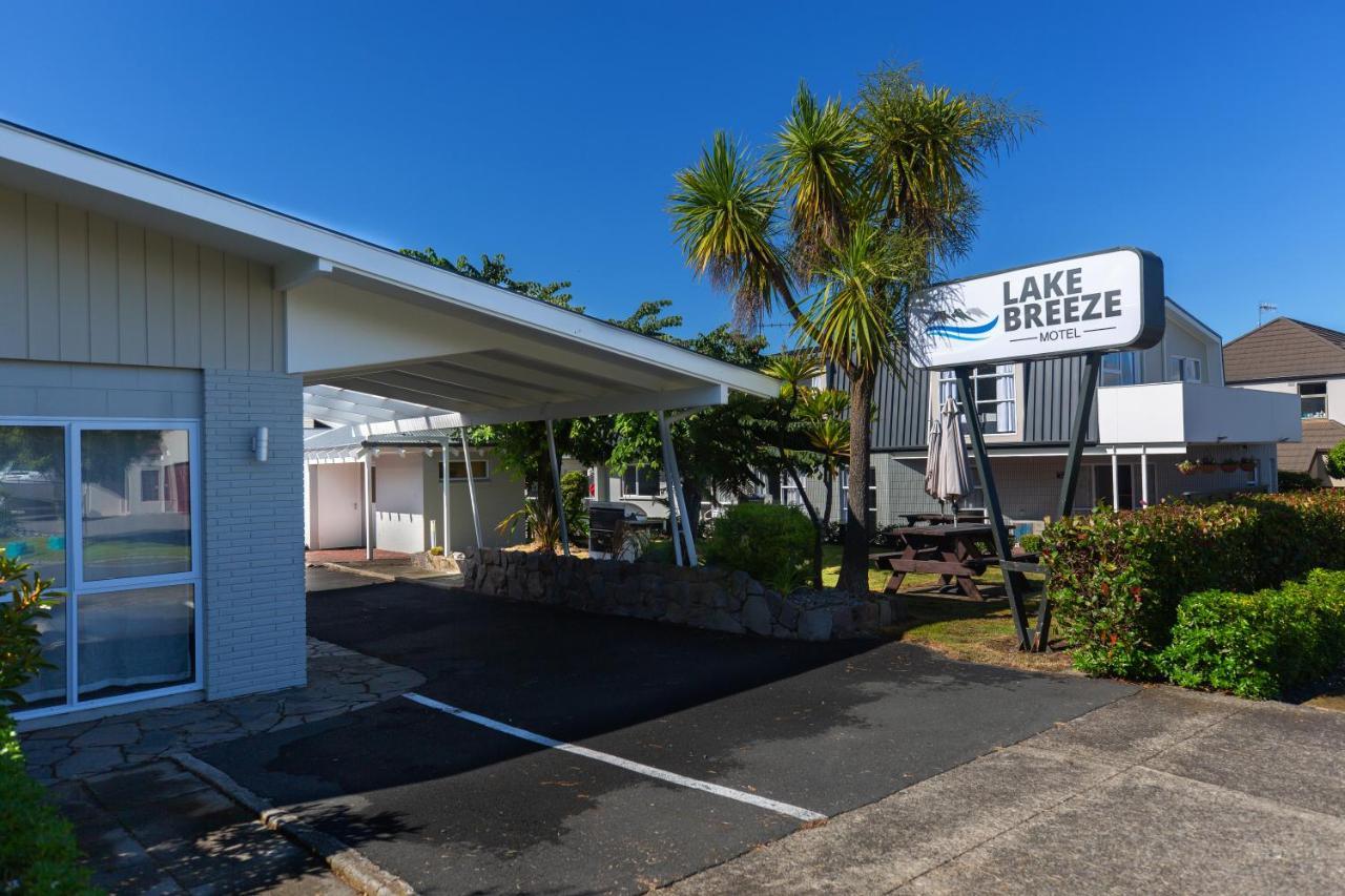 Lake Breeze Motel Taupo Exterior photo