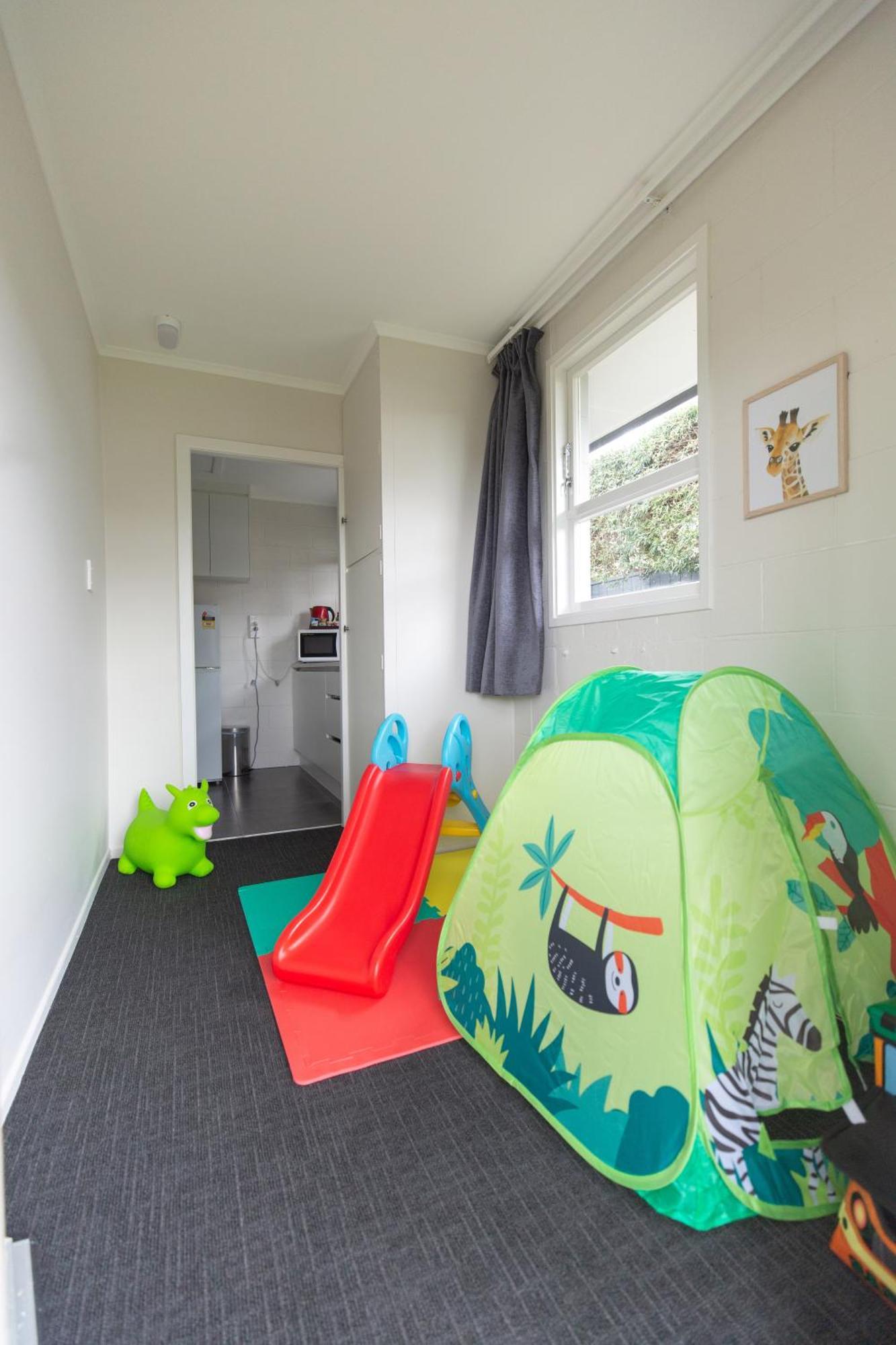 Lake Breeze Motel Taupo Exterior photo